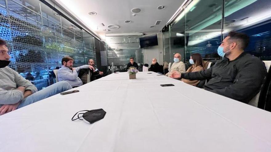 Reunión de los empresarios del ocio nocturno, ayer. | S. E.