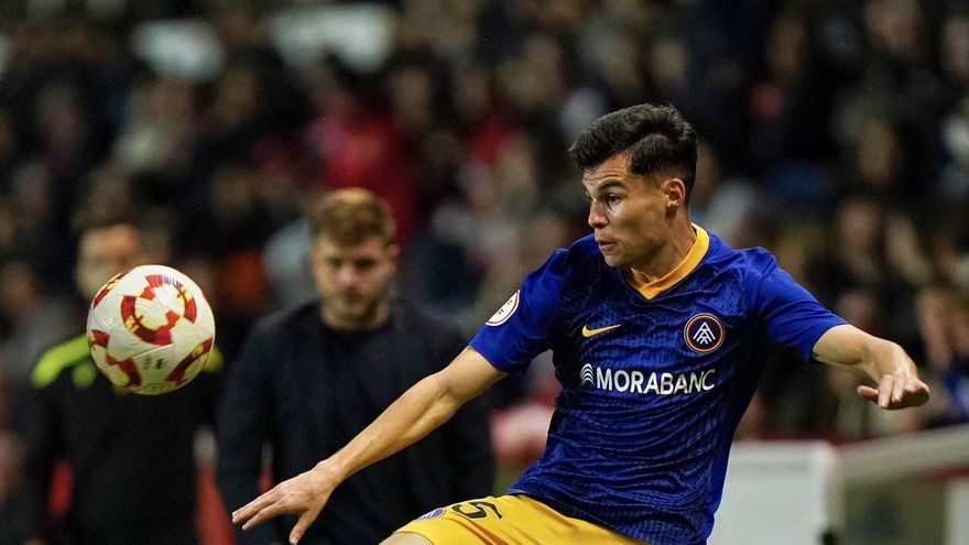 Luismi Redondo, el mago que pidió matrimonio a su novia tras ascender, firma por el Cartagena