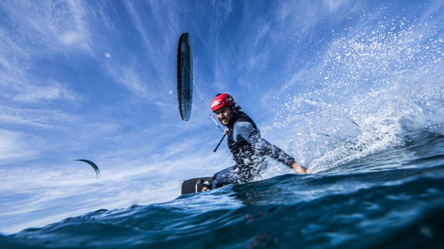 Kitesurfen vor Mallorca: Eine spektakuläre Sportart, die schnell gefährlich werden kann