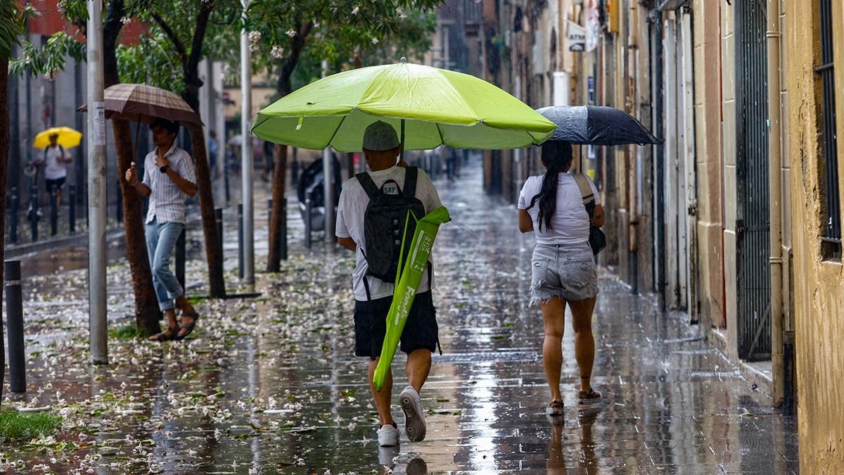 Mañana de lluvias en Barcelona en una imagen de archivo Mañana de lluvias en Barcelona en una imagen de archivo