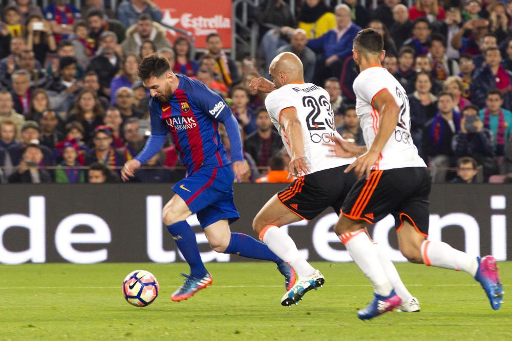 Futbol.Lliga Primera Divisió. FC Barcelona-Valènci