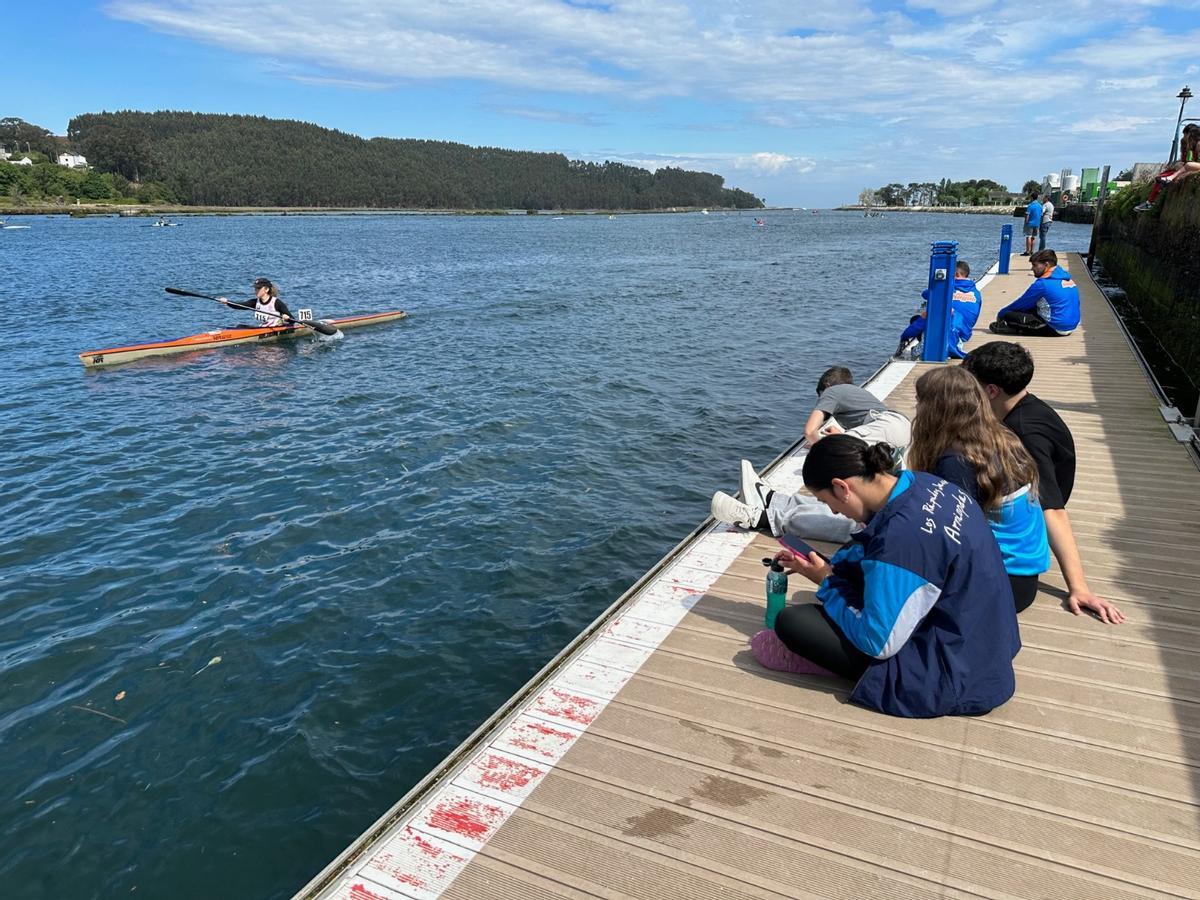 En imágenes: ambiente y sol en el XXXVI Campeonato de Asturias de Travesías Ría de Navia