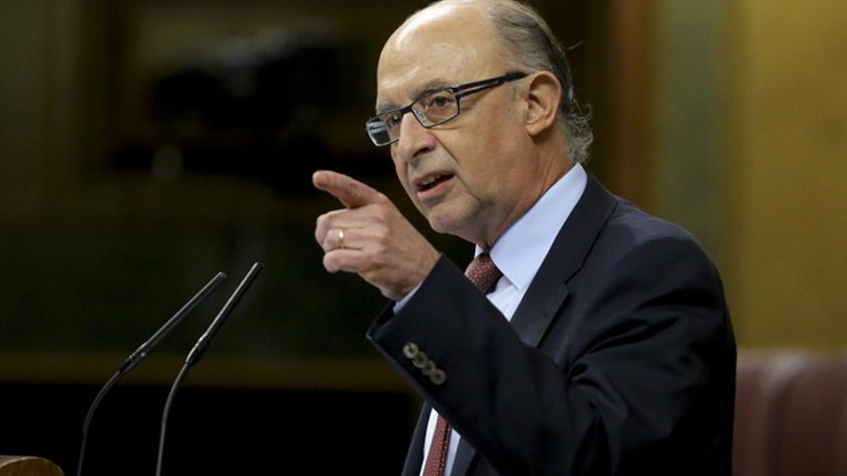 El ministro de Hacienda, Cristóbal Montoro, este miércoles durante su intervención en el pleno del Congreso.