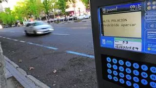 Madrid amplía la zona SER en Carabanchel el 3 de noviembre: cómo solicitar la autorización de residente y cuánto cuesta