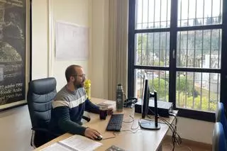 El arqueólogo de Gandia que ve la Alhambra desde su despacho