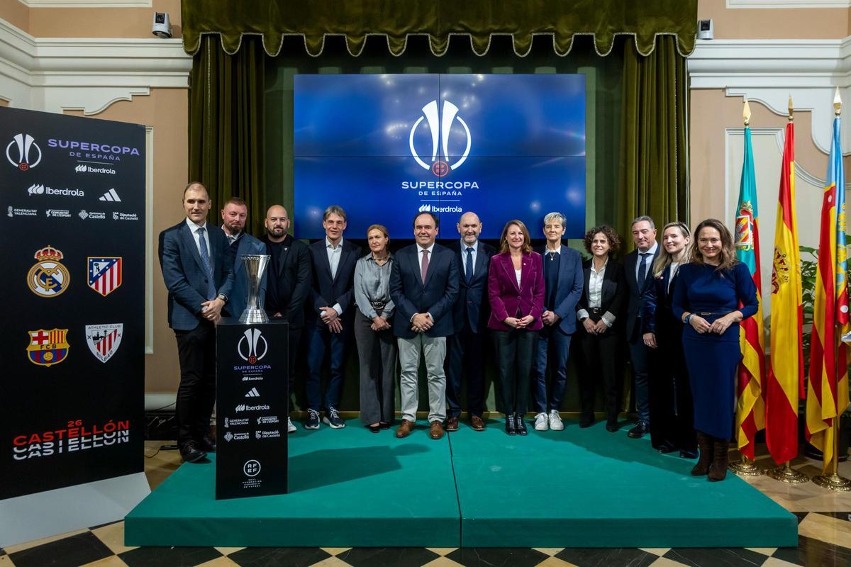 Imagen grupal de la presentación de la Supercopa de España.