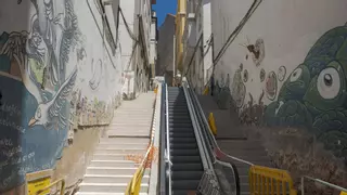 Últimos preparativos para las escaleras mecánicas de Adelaida Muro