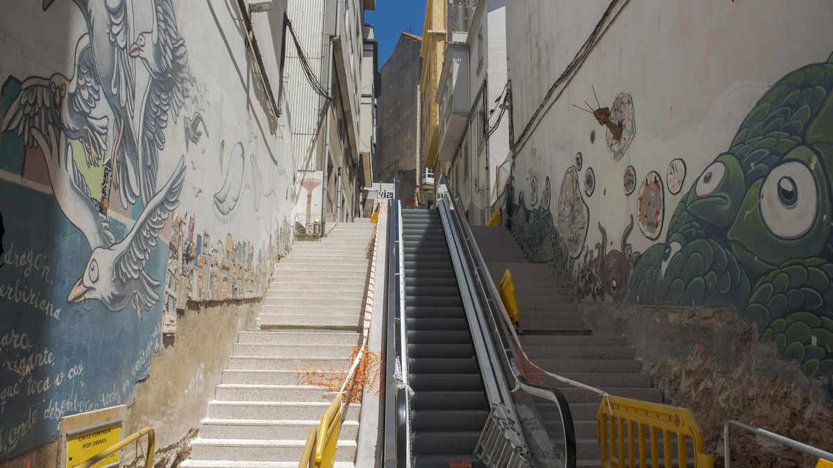 Instalación de escaleras mecánicas en Adelaida Muro