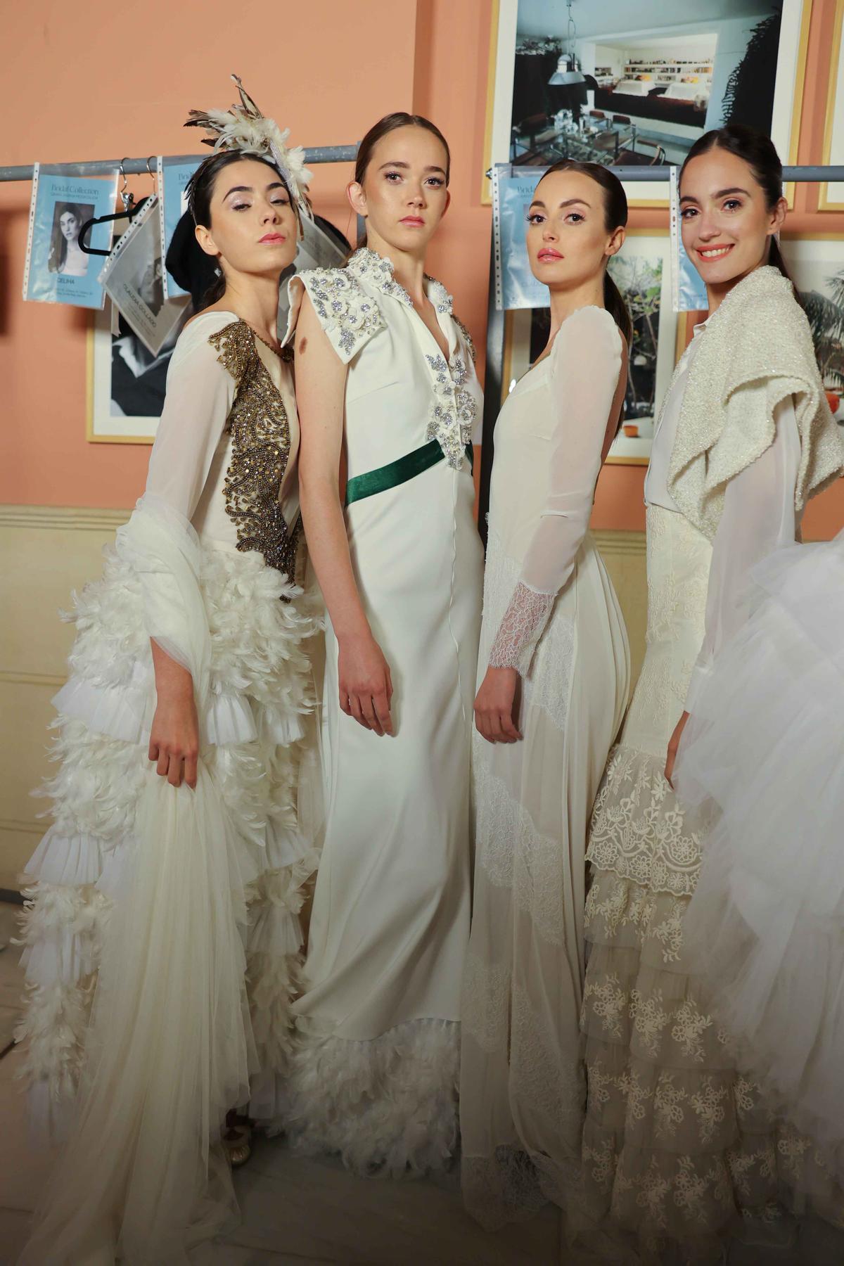 Las modelos se preparan para el desfile de Ogadenia.