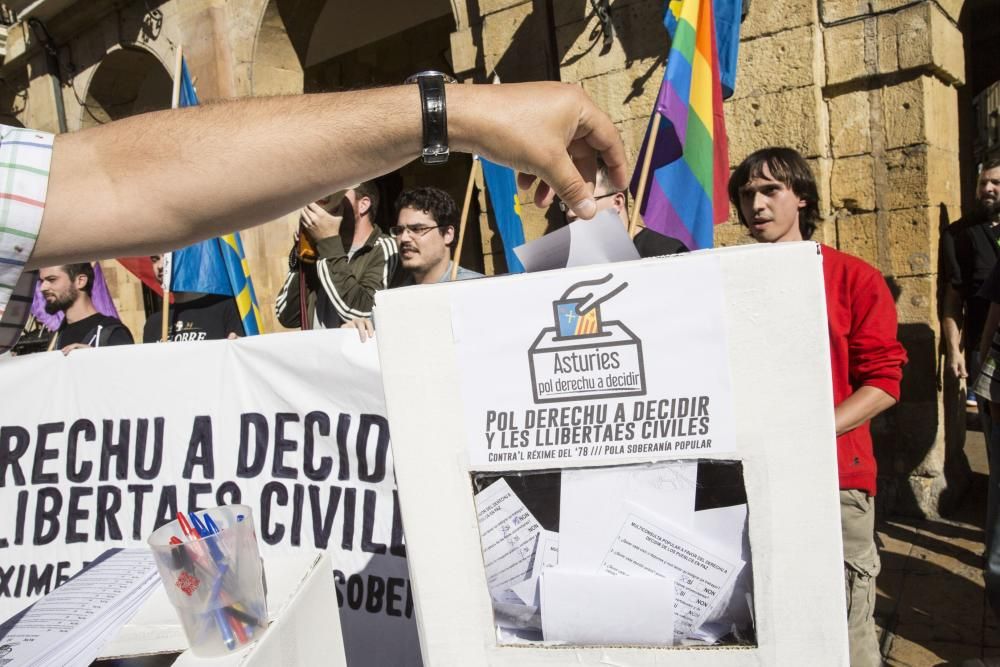 Manifestación en Oviedo por el desafío independentista