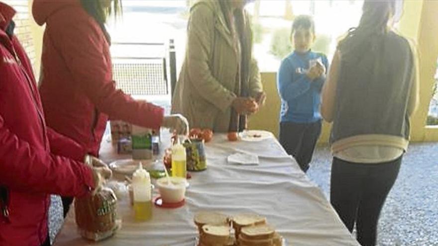 Amadrovi lleva un desayuno saludable a los escolares