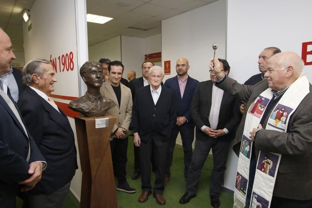 Inauguración busto Anselmo López.