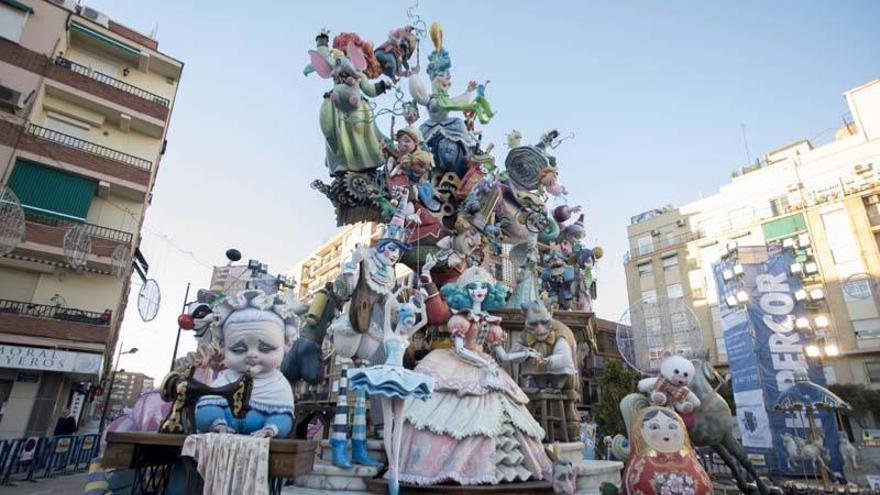 Falla ganadora del primer premio de la Sección Especial de las Fallas 2019.