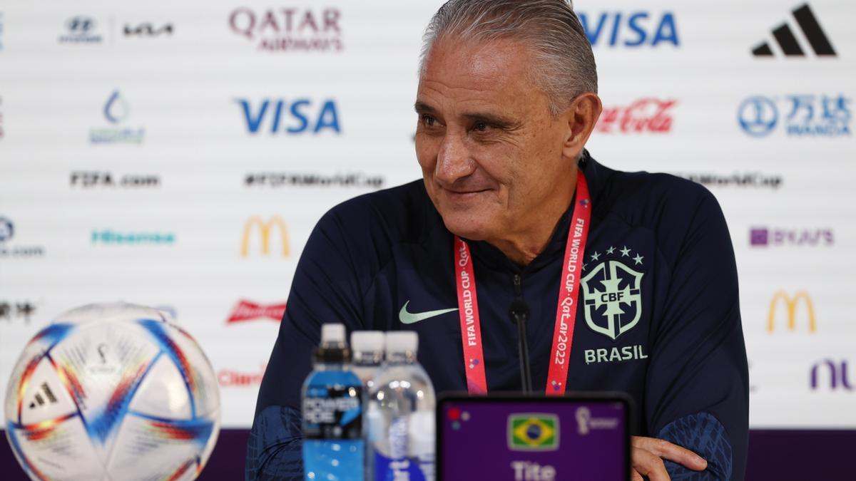 Tite en la rueda de prensa de Brasil