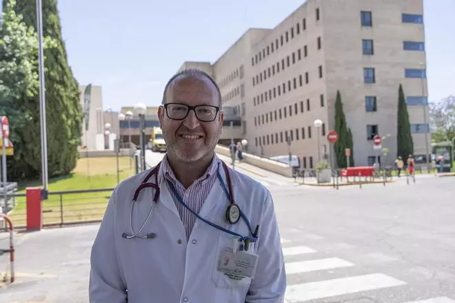 Juan José Castón: "Los antibióticos son necesarios para las infecciones producidas por bacterias"