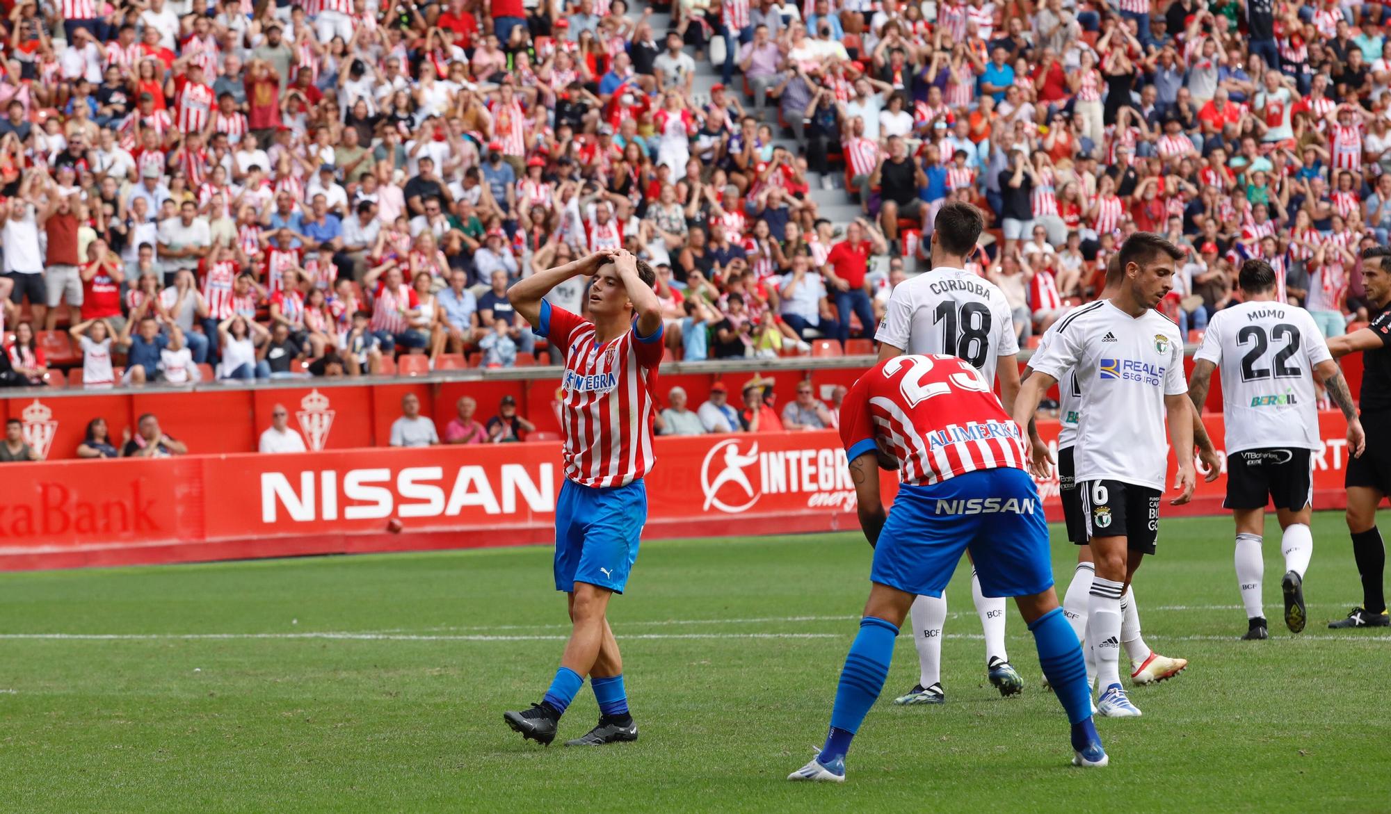 En imágenes: así fue el empate entre Burgos y Sporting en El Molinón