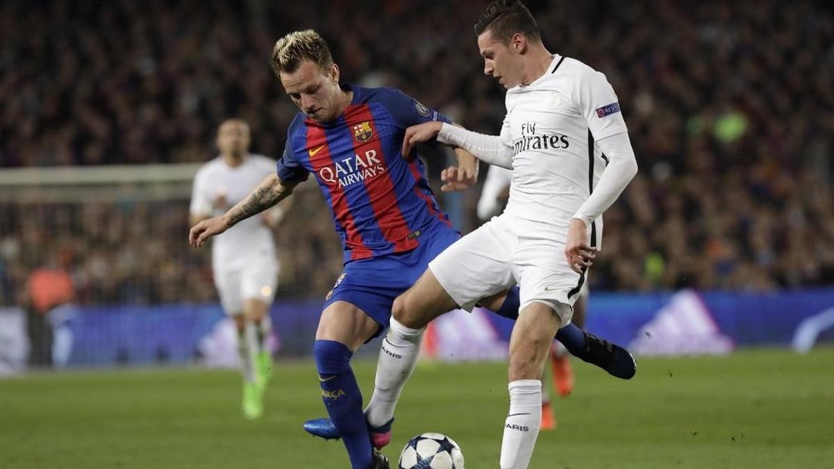 Rakitic, en el Barça-París SG del Camp Nou.