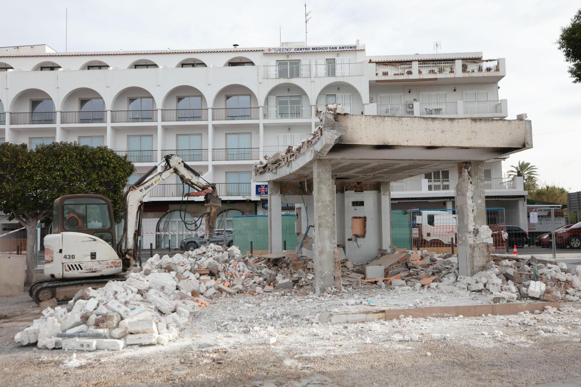 Mira las fotos del derribo del edificio Kiosk de Sant Antoni