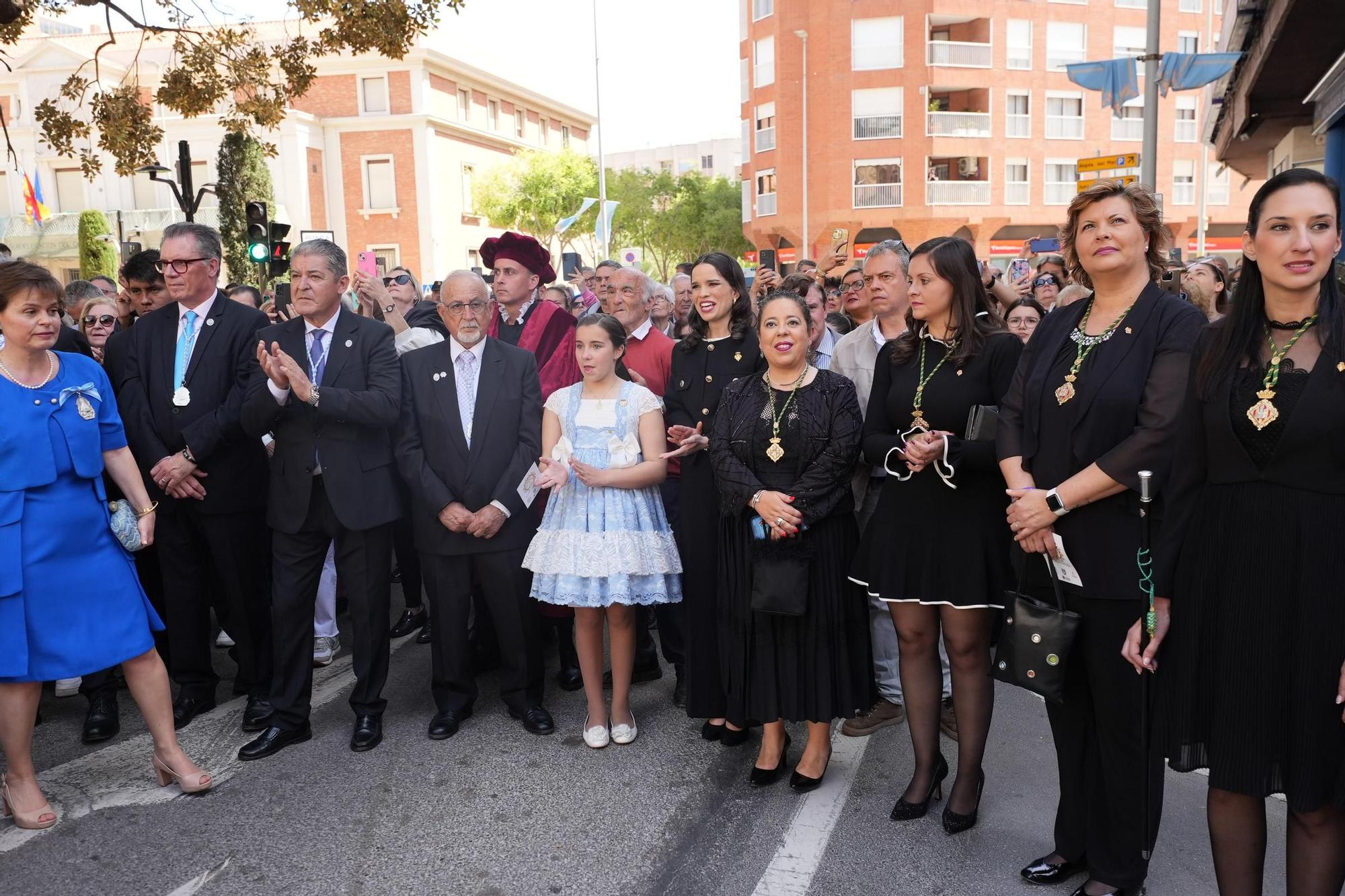 Galería de imágenes: La Virgen del Lledó sale de la basílica para ir a la ciudad