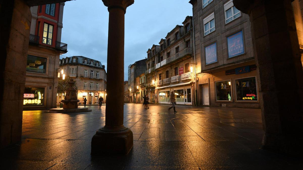 Una Pontevedra casi fantasma al atardecer