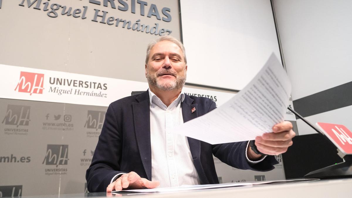 Medicina se queda en la Universidad de Alicante