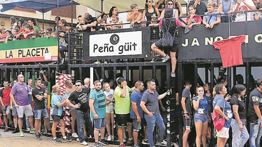 La mayoría de las peñas vota en contra de la rotación de cadafals