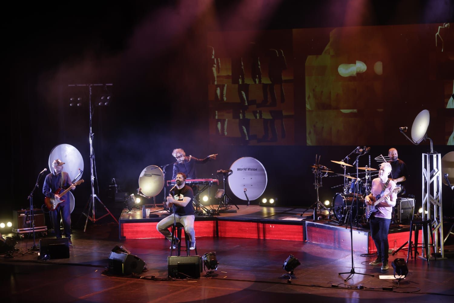 El grupo Antònia Font se estrena por todo lo alto en un entregado Auditorium de Palma