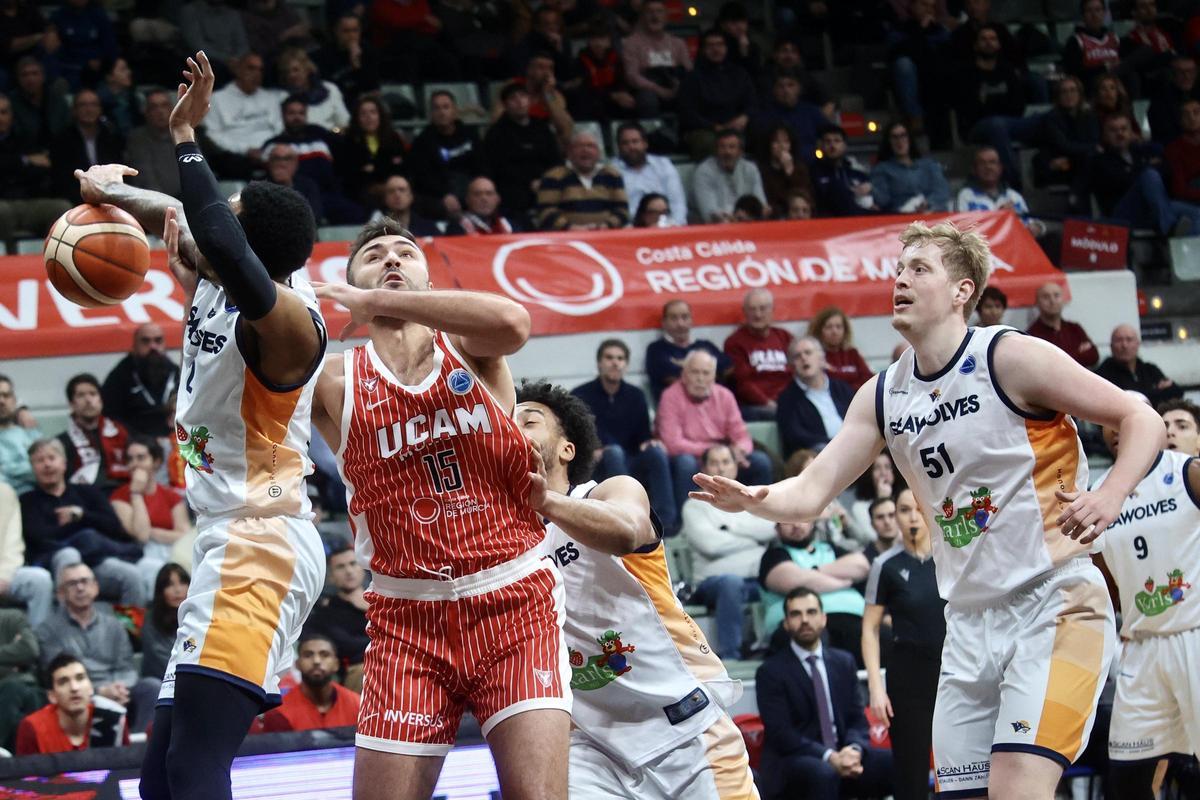 Las imágenes del UCAM Murcia - Rostock Seawolves