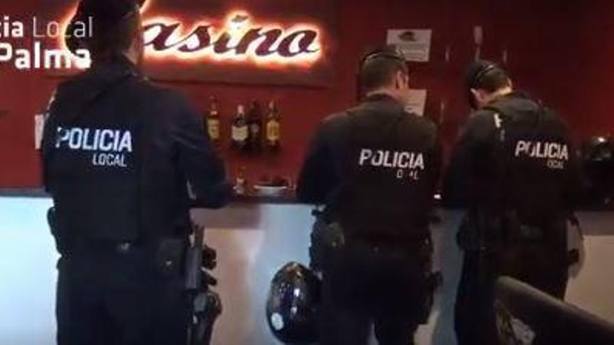 La Policía Local de Palma denuncia a 4 recreativos por permitir jugar a menores