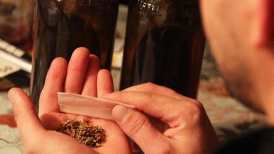 El alcohol y los &quot;porros&quot; de cannabis son las drogas más consumidas en el Alto y Medio Vinalopó.