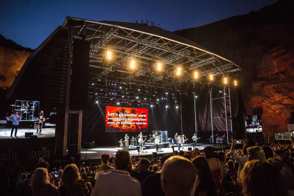 Las imágenes del concierto de los Beach Boys en el Starlite Festival