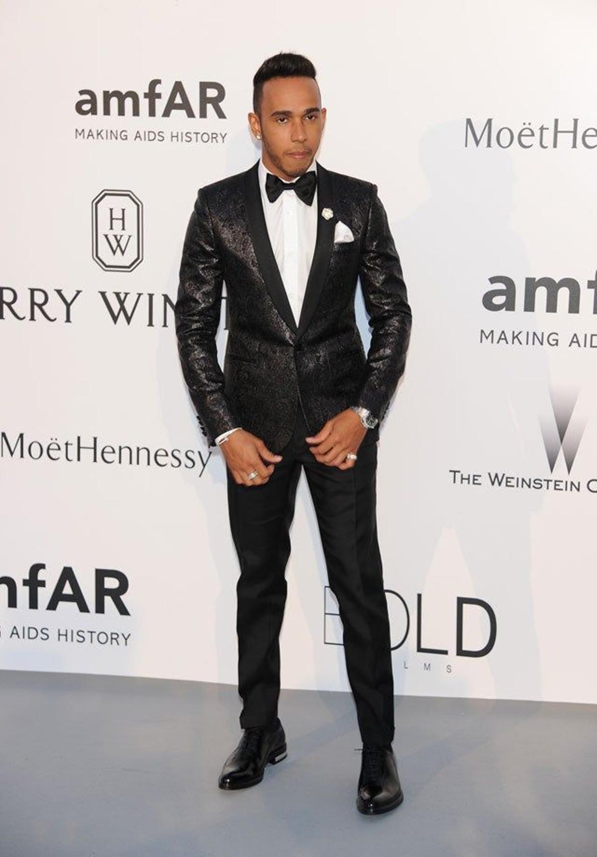 Lewis Hamilton en la gala amFAR de Cannes 2015