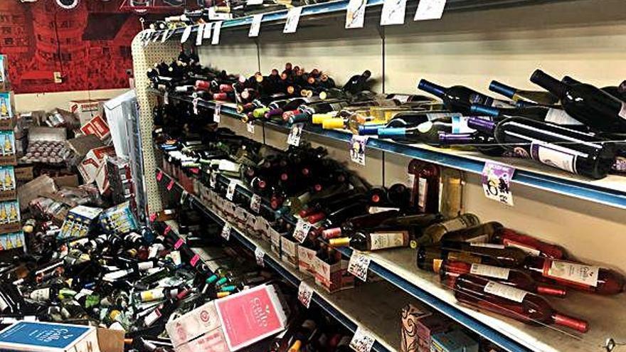 Els efectes del terratrèmol en un supermercat a Califòrnia.