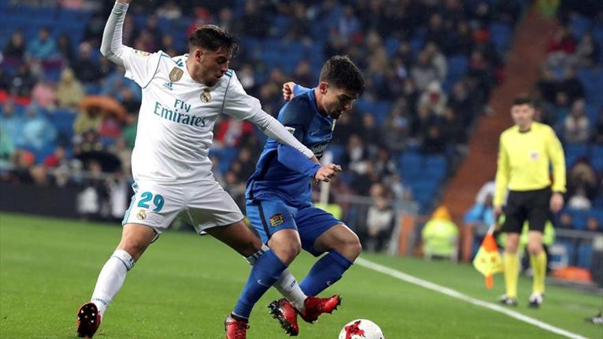 El Fuenlabrada pone en apuros al Real Madrid y empata en el Bernabéu (2-2)