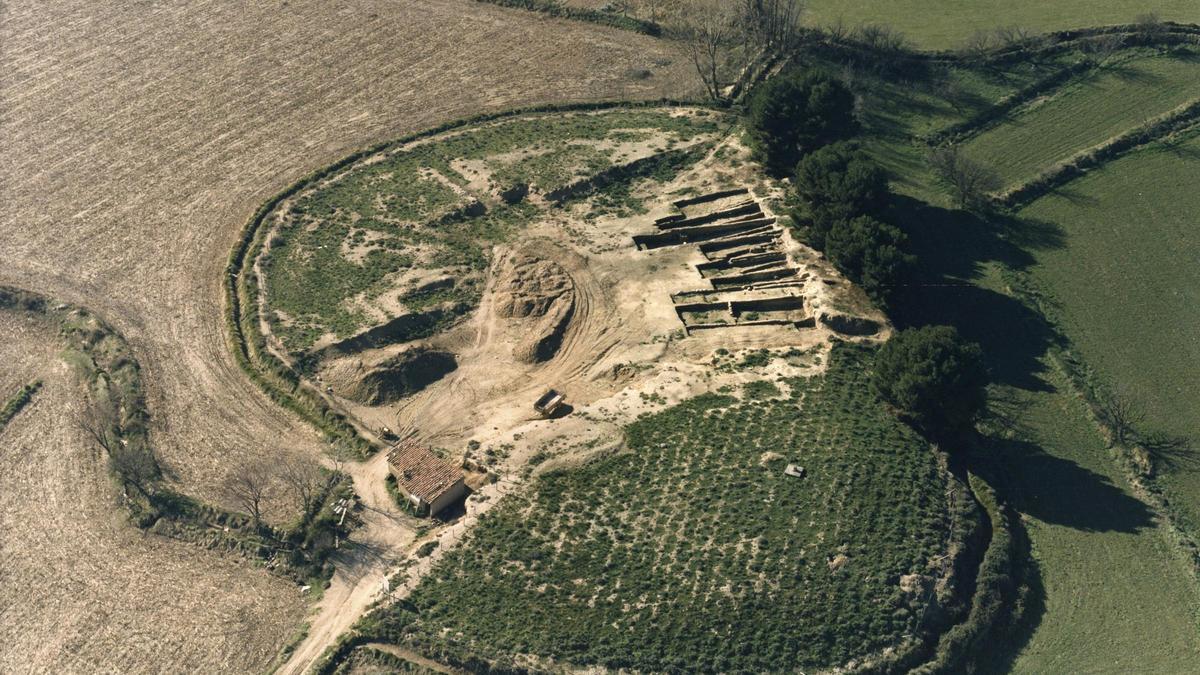 Vista aérea del yacimiento del Alto de la Cruz en Navarra, uno de los yacimientos de donde proceden los restos.