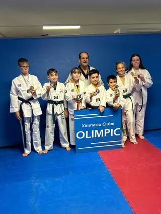 Cuatro oros para el Olimpic en Ribeira