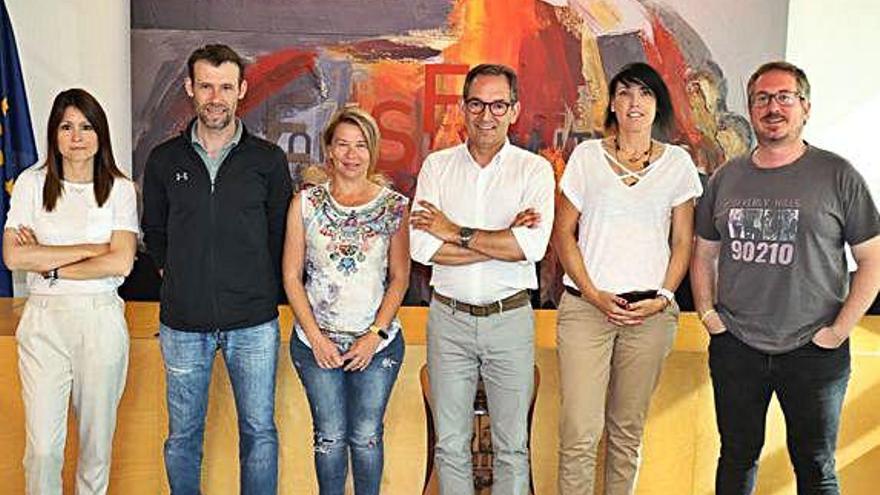 Els sis integrants del nou equip de govern de GFP de Sant Fruitós