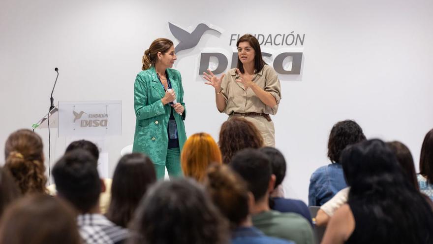 Pilar García de la Granja, presidenta de la Fundación Querer y Sara Mateos, directora de la Fundación Disa. lp/dlp