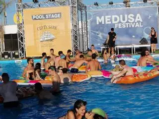 Medusa planta cara al calor con agua gratis, grandes zonas de sombra y un amplio dispositivo sanitario