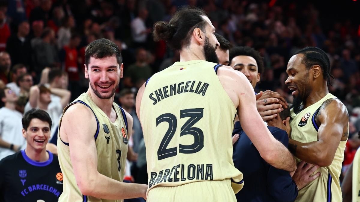 El Barça celebró con gran alegría la victoria en la pista del Bayern Múnich