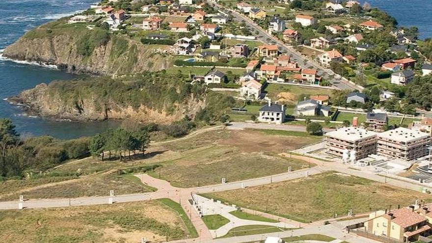 Zona donde se van a construir los 16 chalés en Canide. la opinión