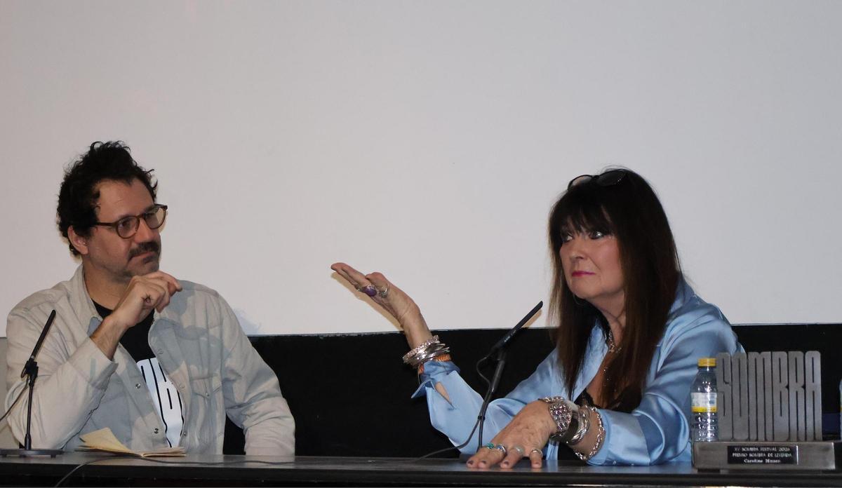 Caroline Munro y Oliver Dorostkar durante su encuentro con los fans en la Filmoteca.