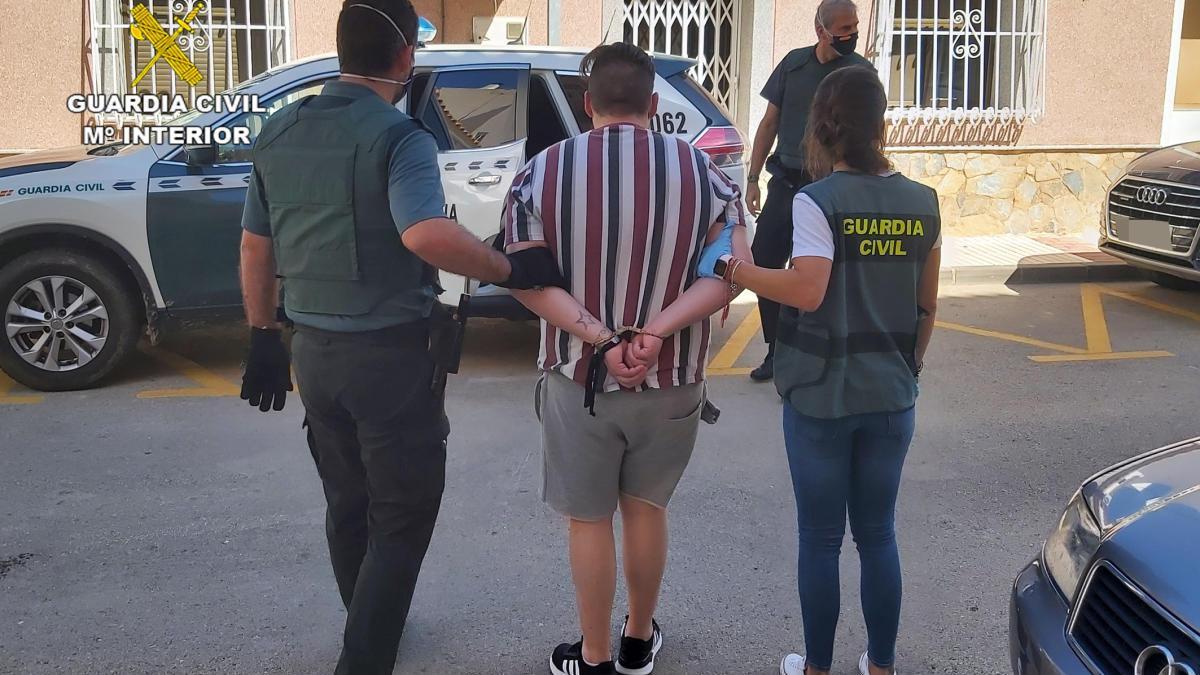 Detenido por agresión sexual, violencia de género y estafas en Los Alcázares