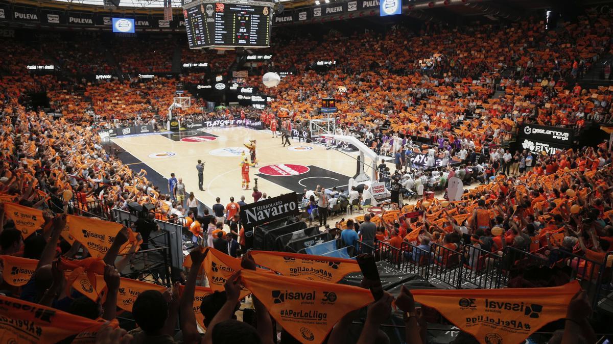 Las gradas de La Fonteta, aunque no llenas, volverán a presentar un gran aspecto.