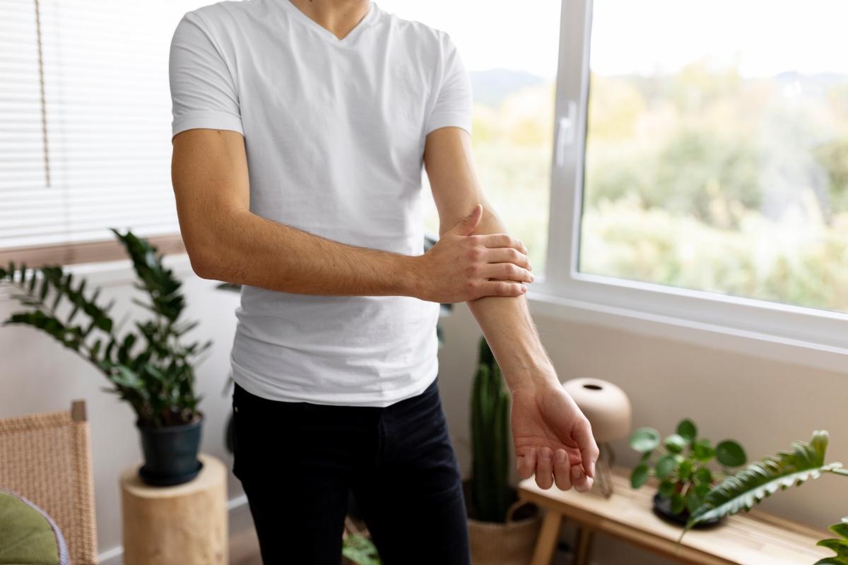 Jóvenes con enfermedades de la tercera edad: "Cada vez hay más personas de 30 años con artrosis"