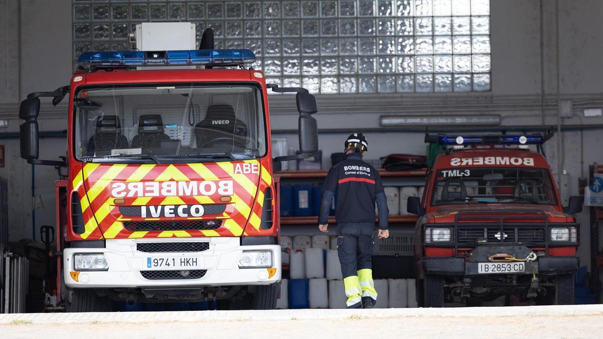 Vehículos en el Parque Insular de Bomberos