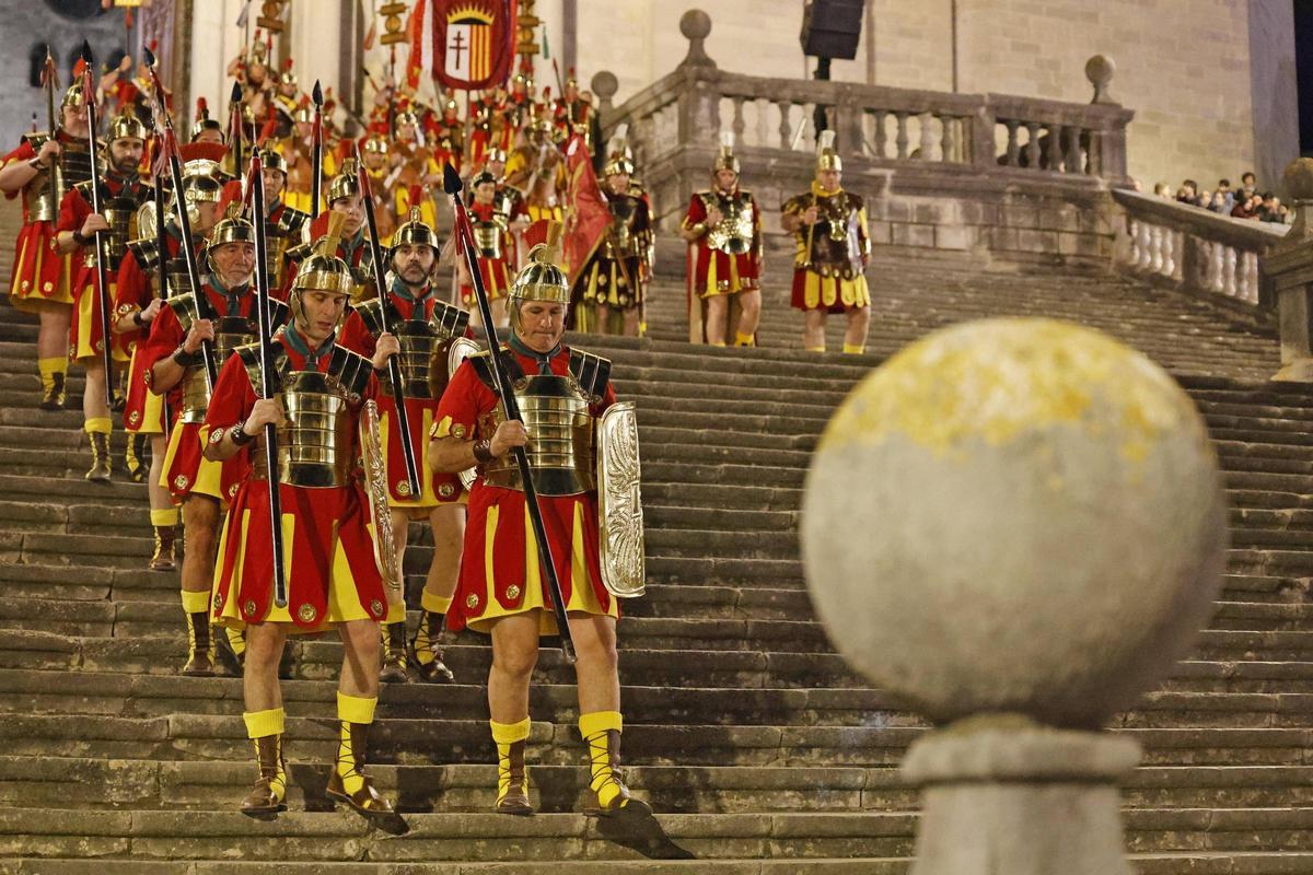 Les imatges de la processó del Sant Enterrament de Girona