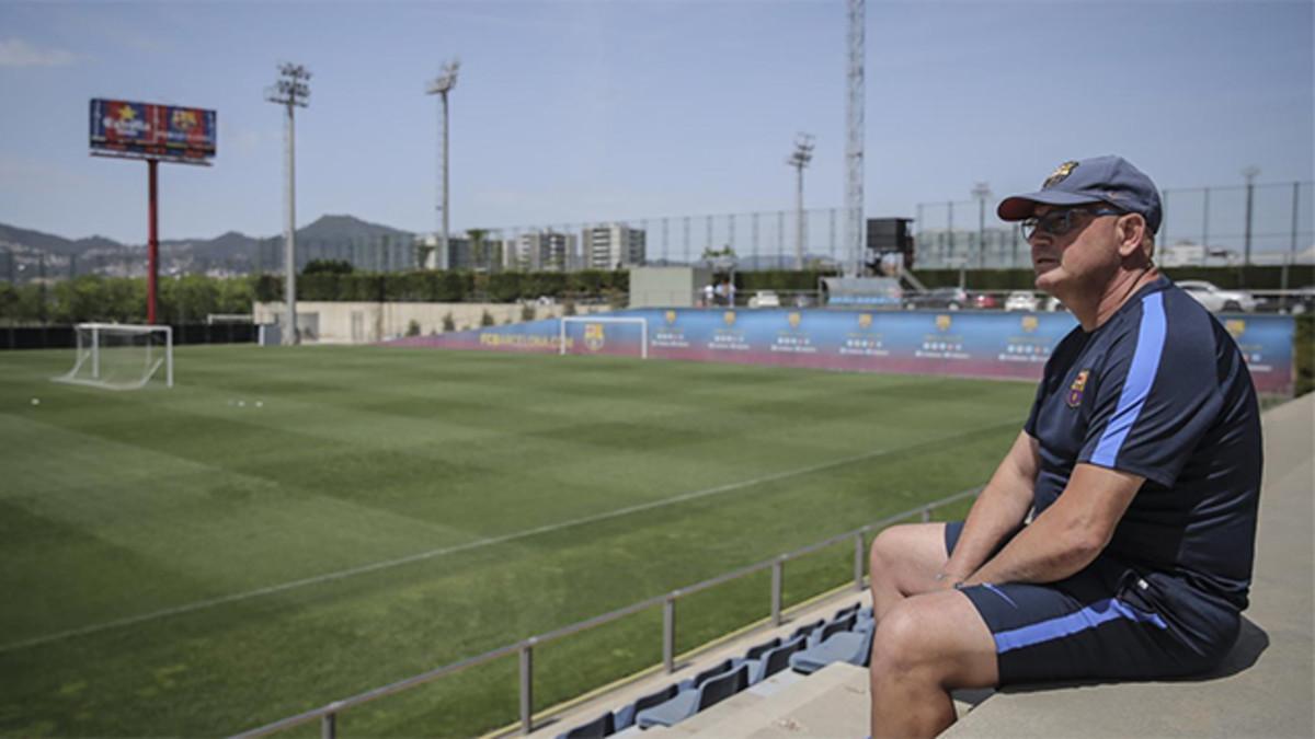 Xavi Llorens dejará el banquillo del Barça a final de temporada