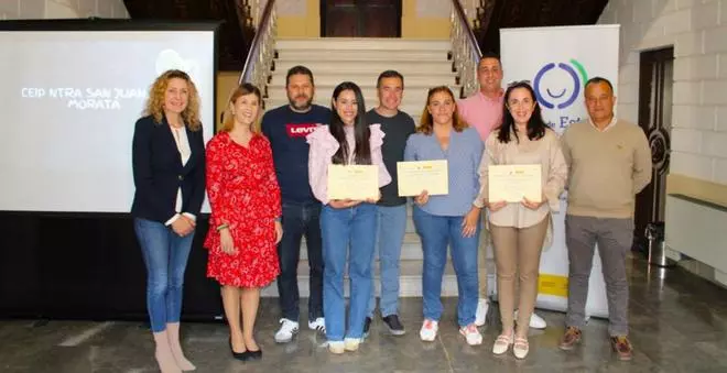 Lorca entrega los premios de ‘Al cole con igualdad’