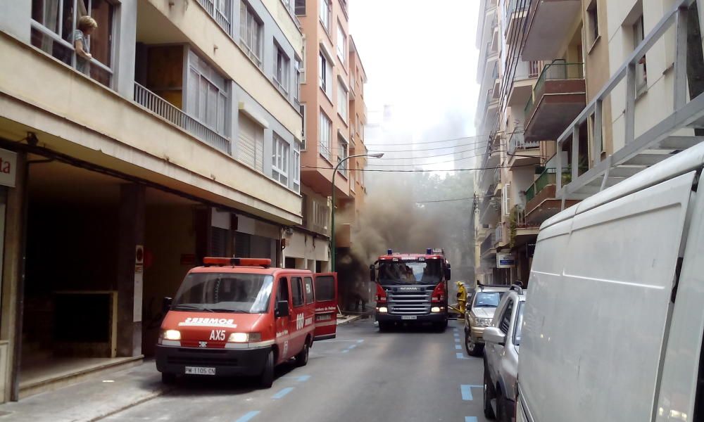 Incendio en la calle Andreu Feliu en Palma